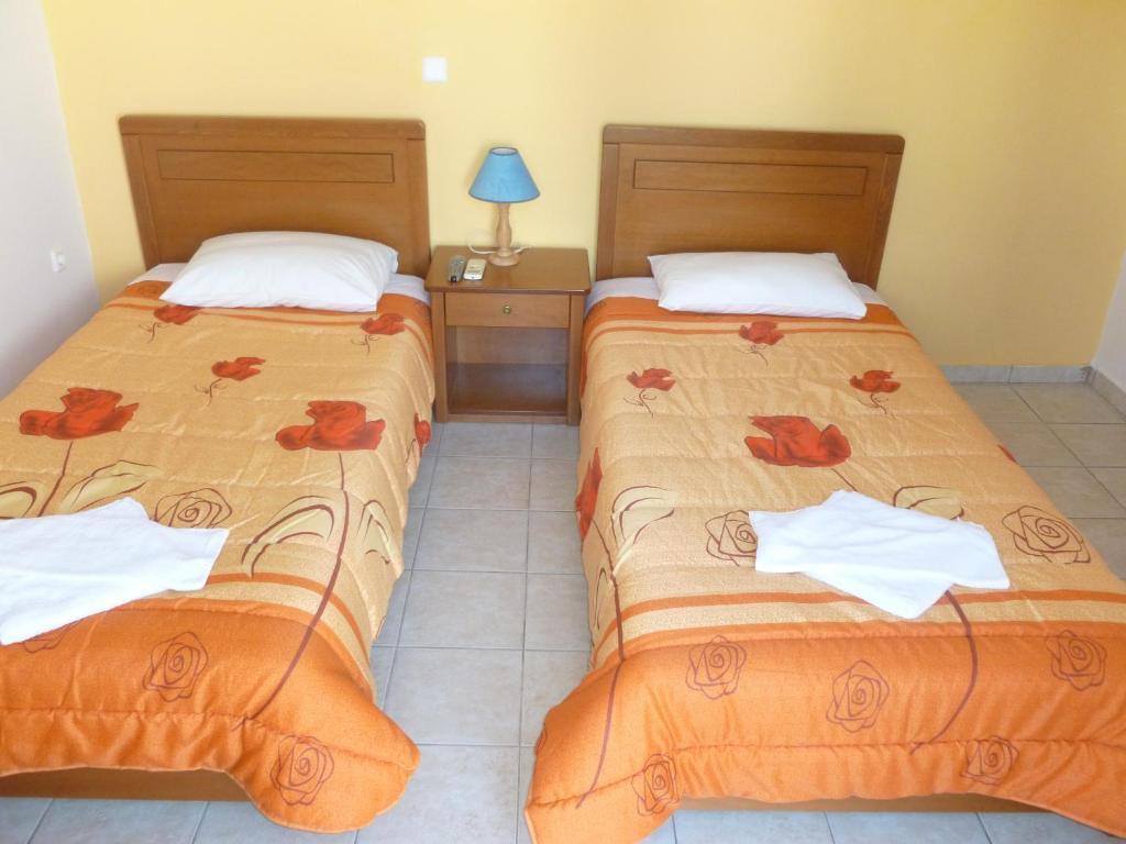 Peter & Tony Rooms Galissas Rum bild